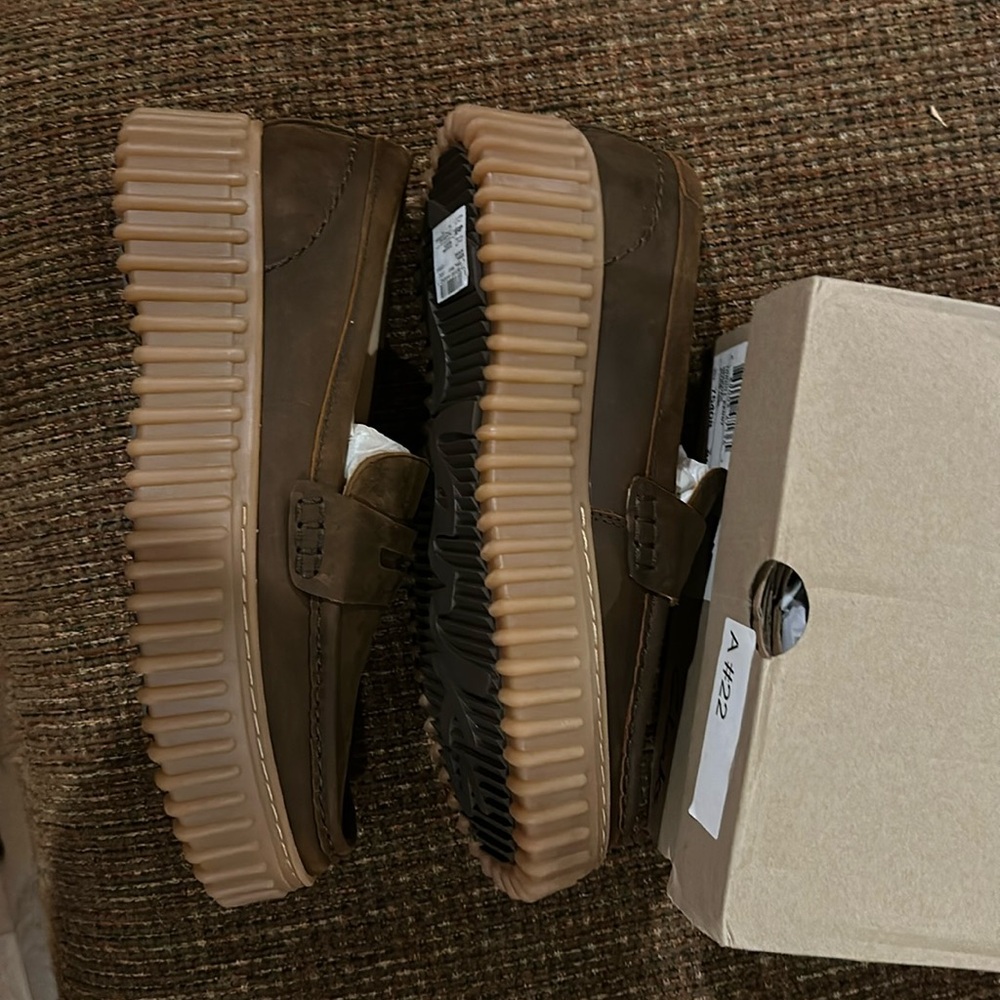 Clarks Brown Platform Penny Loafers - Picture 10 of 16